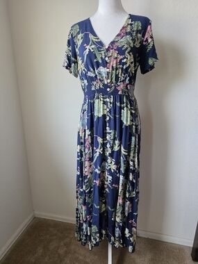 Navy Floral V-Neck Maxi Dress Short Sleeve Rayon Size Medium